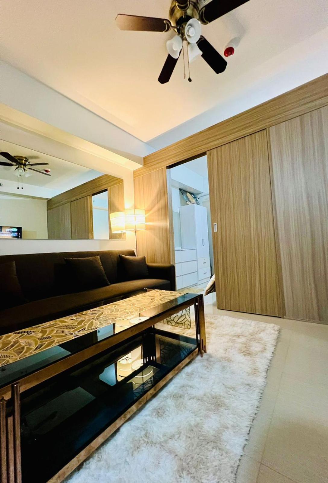 Shore 2 Residences Tower 2 Пасай Экстерьер фото